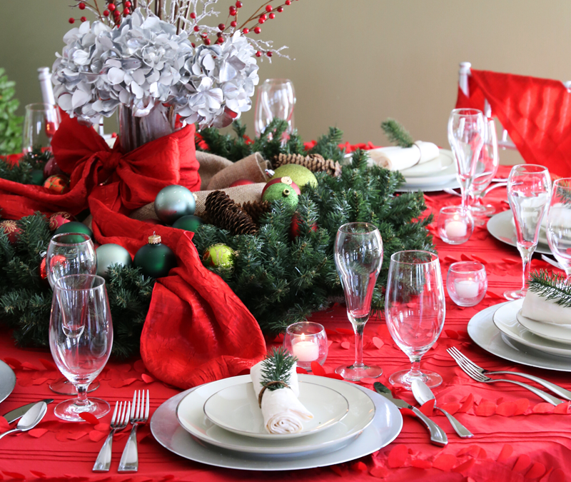 Create a Table Full of Style and Christmas Spirit